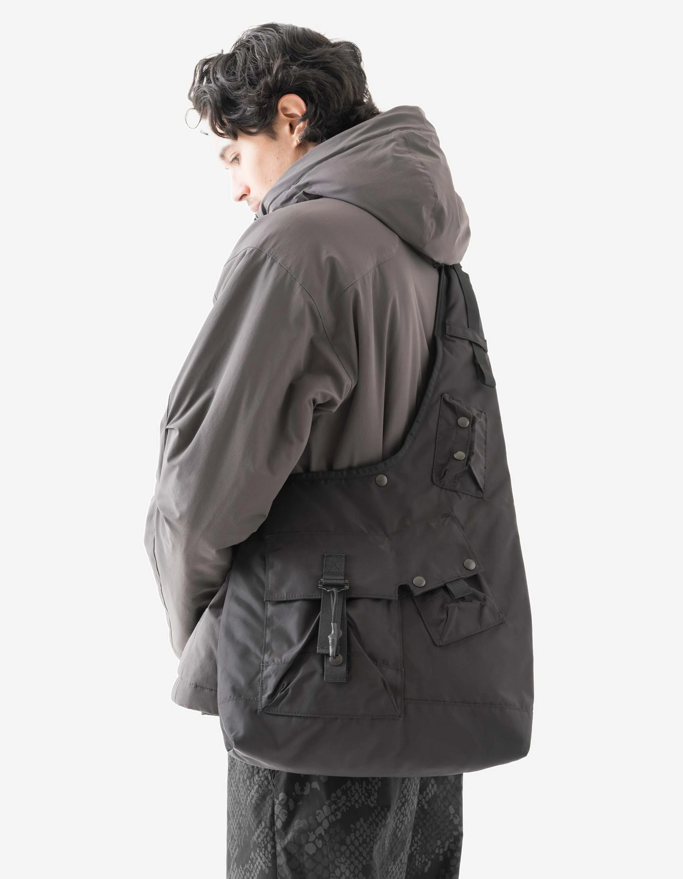 1113 Maha M.A.L.I.C.E. Monk Sling Bag Black - Image 3