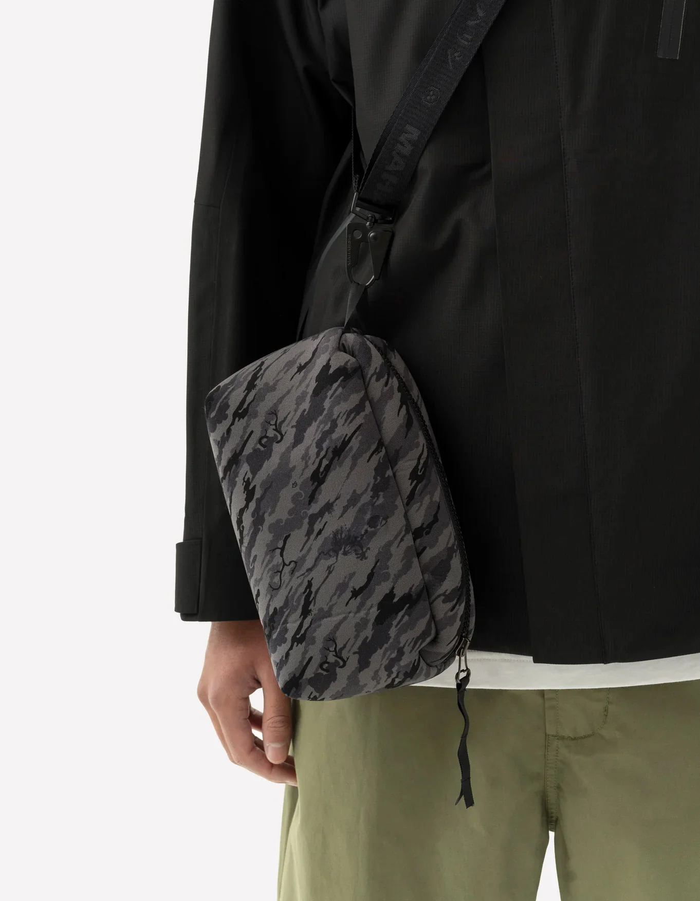 5133 Bonsai Forest Camo Pouch Night - Image 4