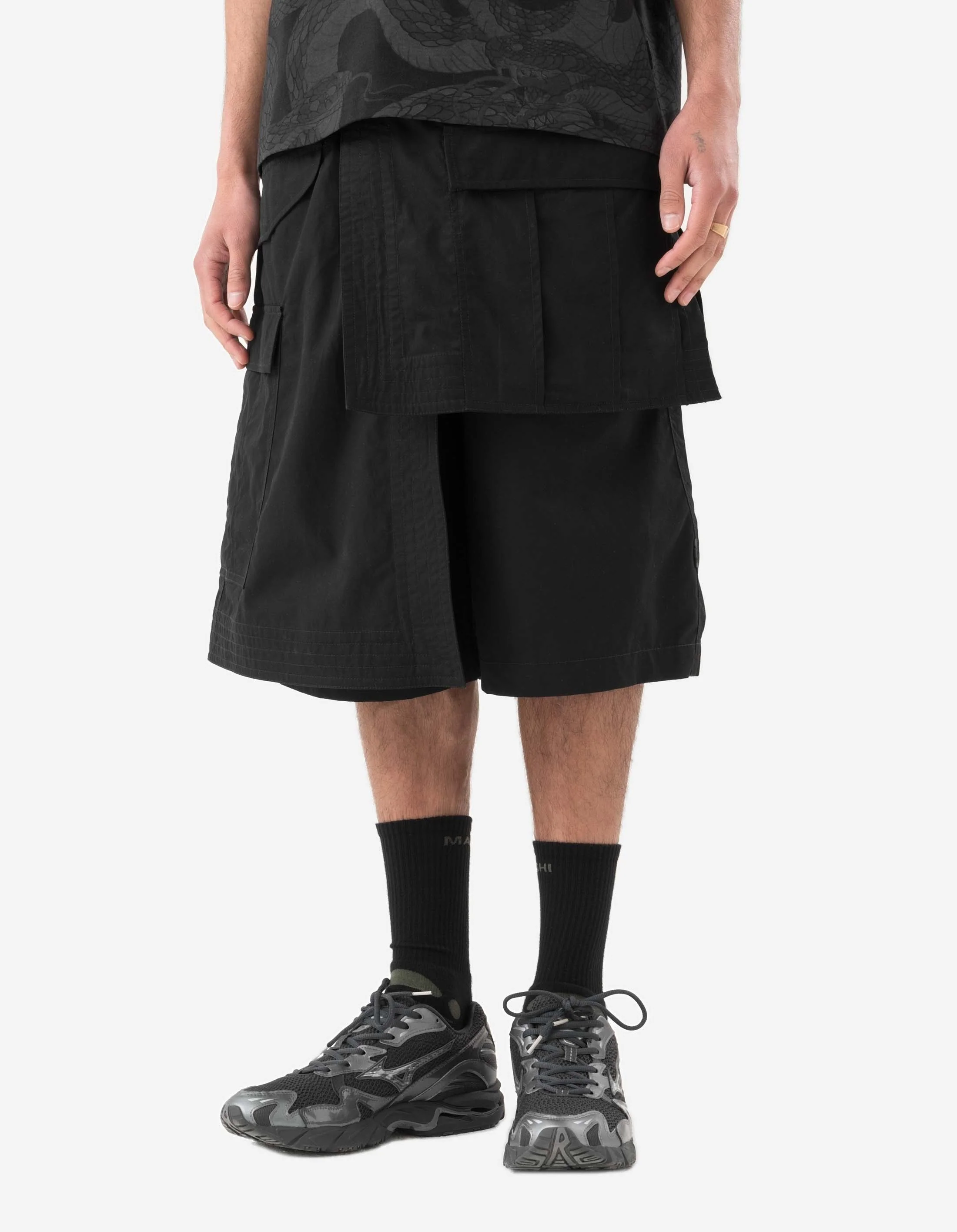 6056 Asym Hakama Shorts Black - Image 3