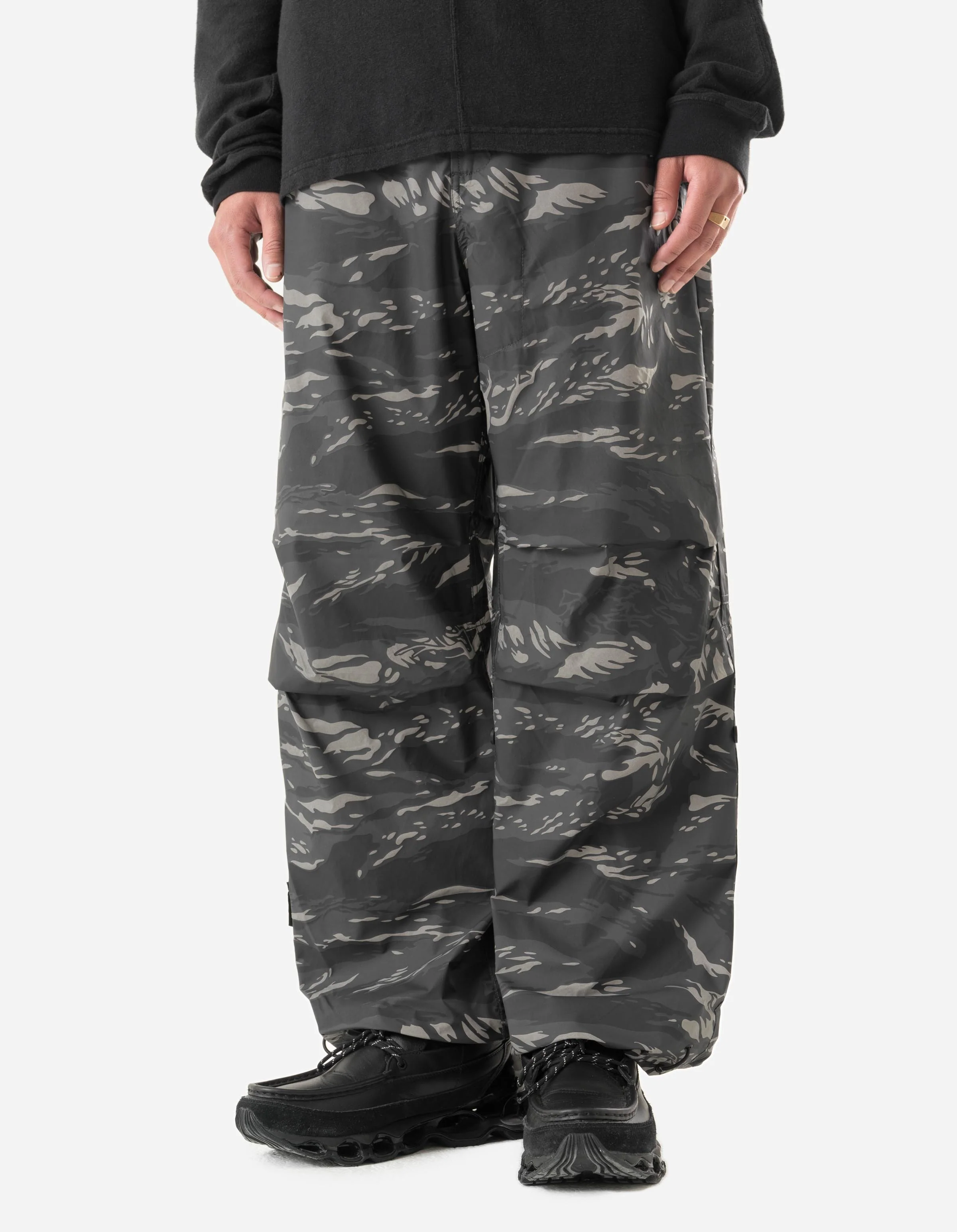 7119 Reflective Camo Loose Snopants® Subdued Night - Image 4