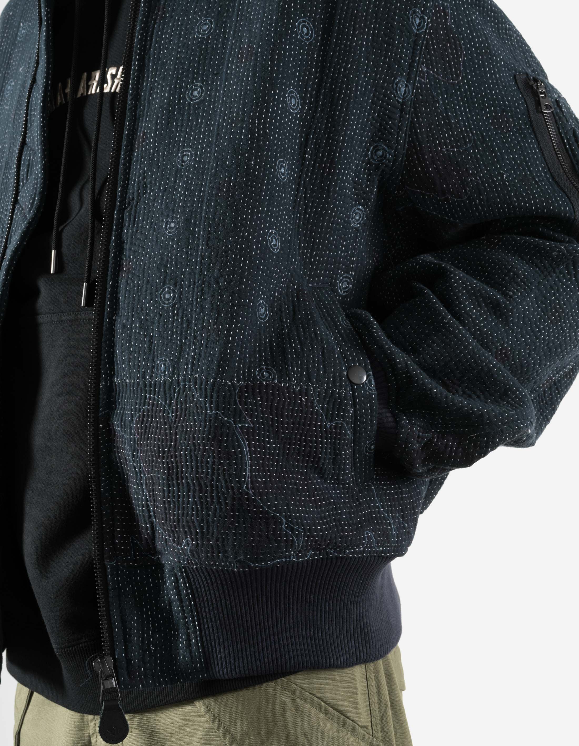 7178 Upcycled MA-1 Jacket Vintage Navy - Image 4