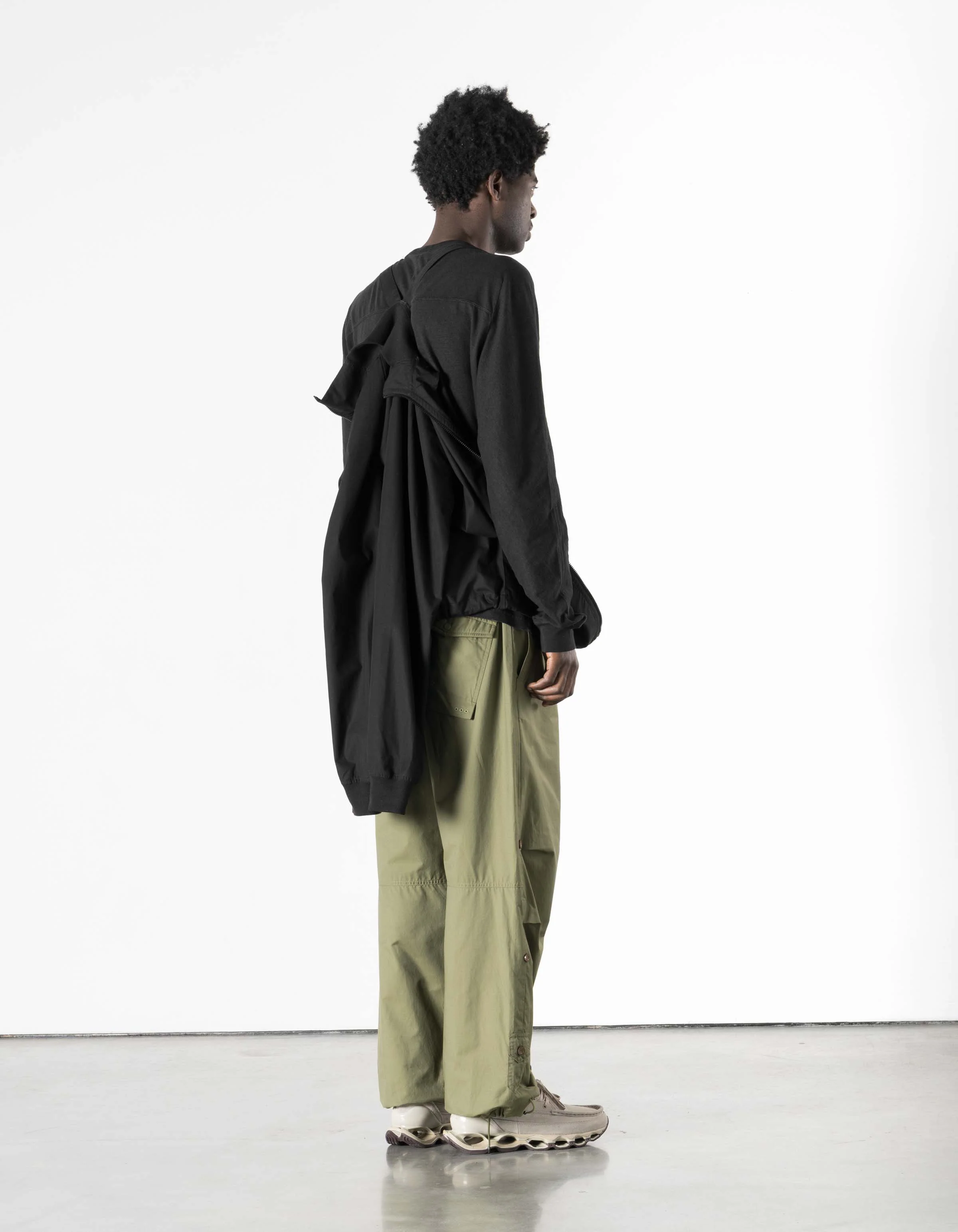7211 Asym Woven Track Top Black - Image 7
