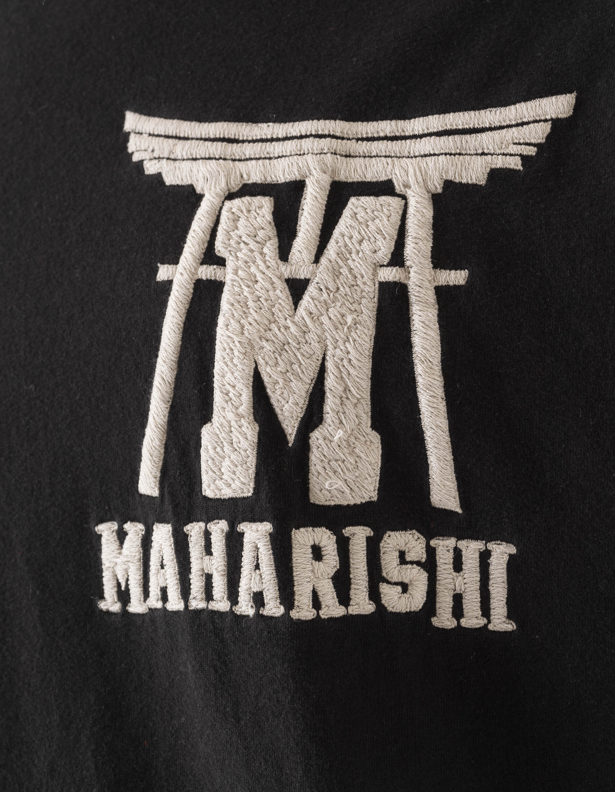 7260 Temple M Vintage S/S T-Shirt Black - Image 4