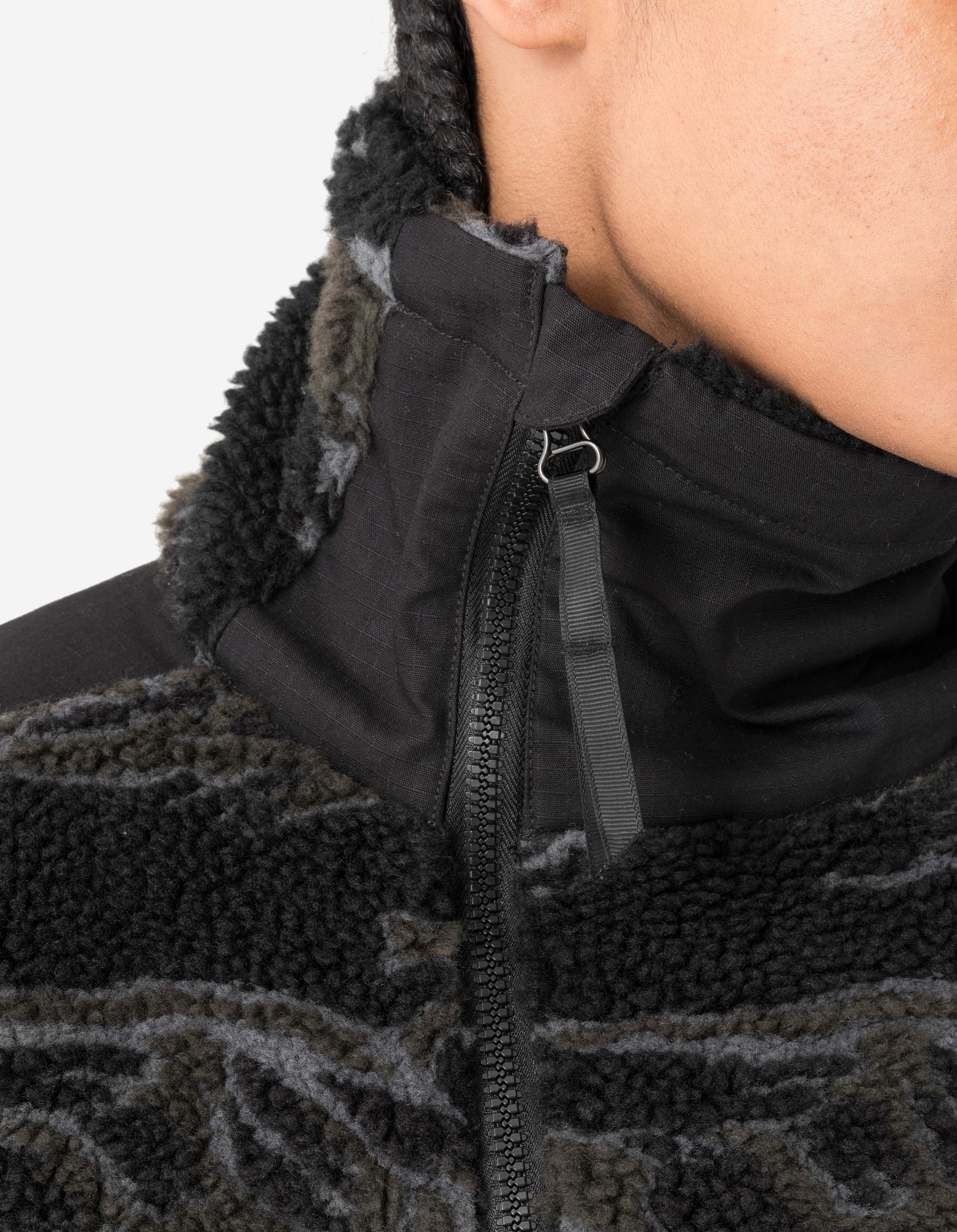 7275 Camo Asym Sherpa Fleece Jacket Subdued Night - Image 10