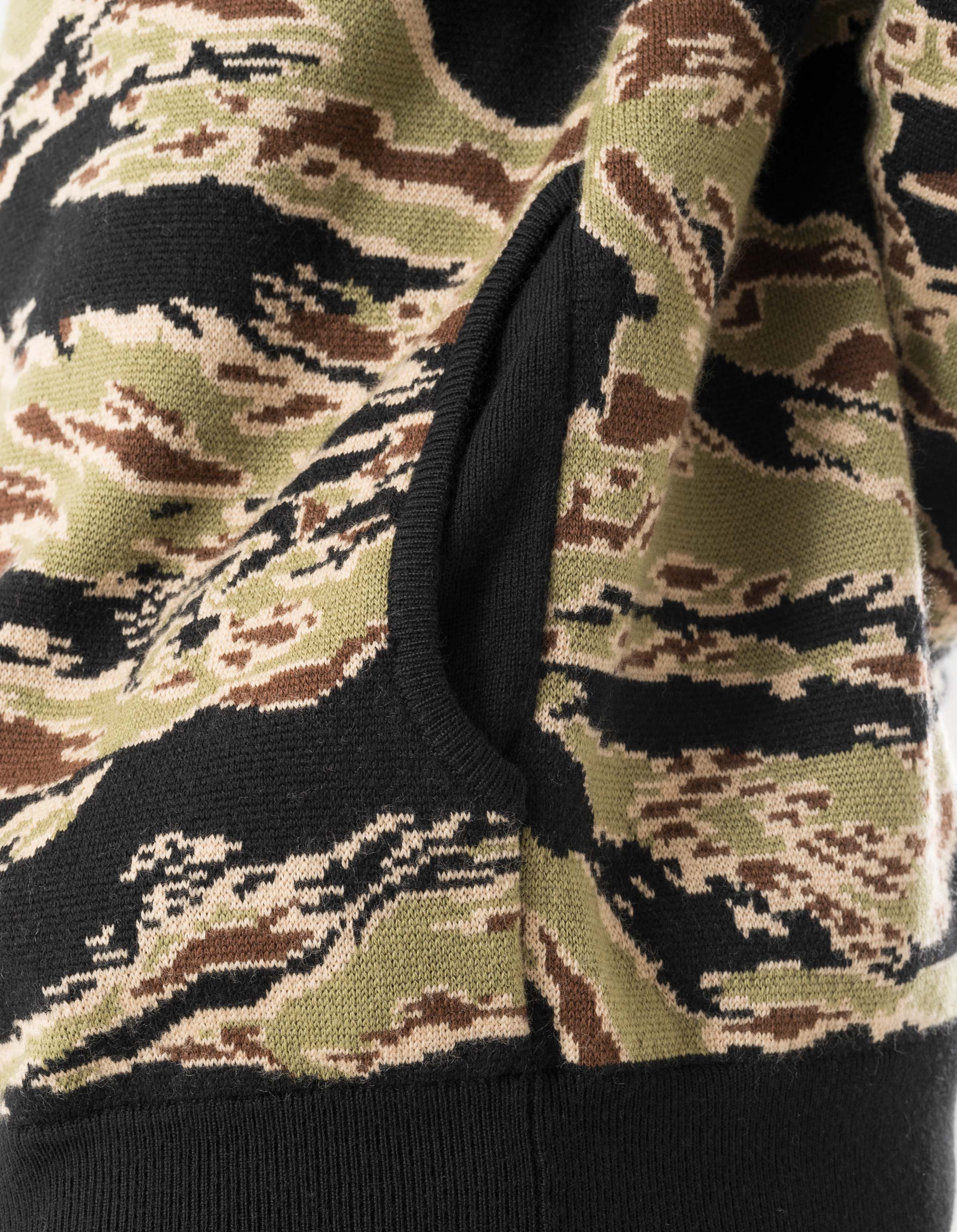 7286 Camo Half Balaclava Knit Woodland - Image 7
