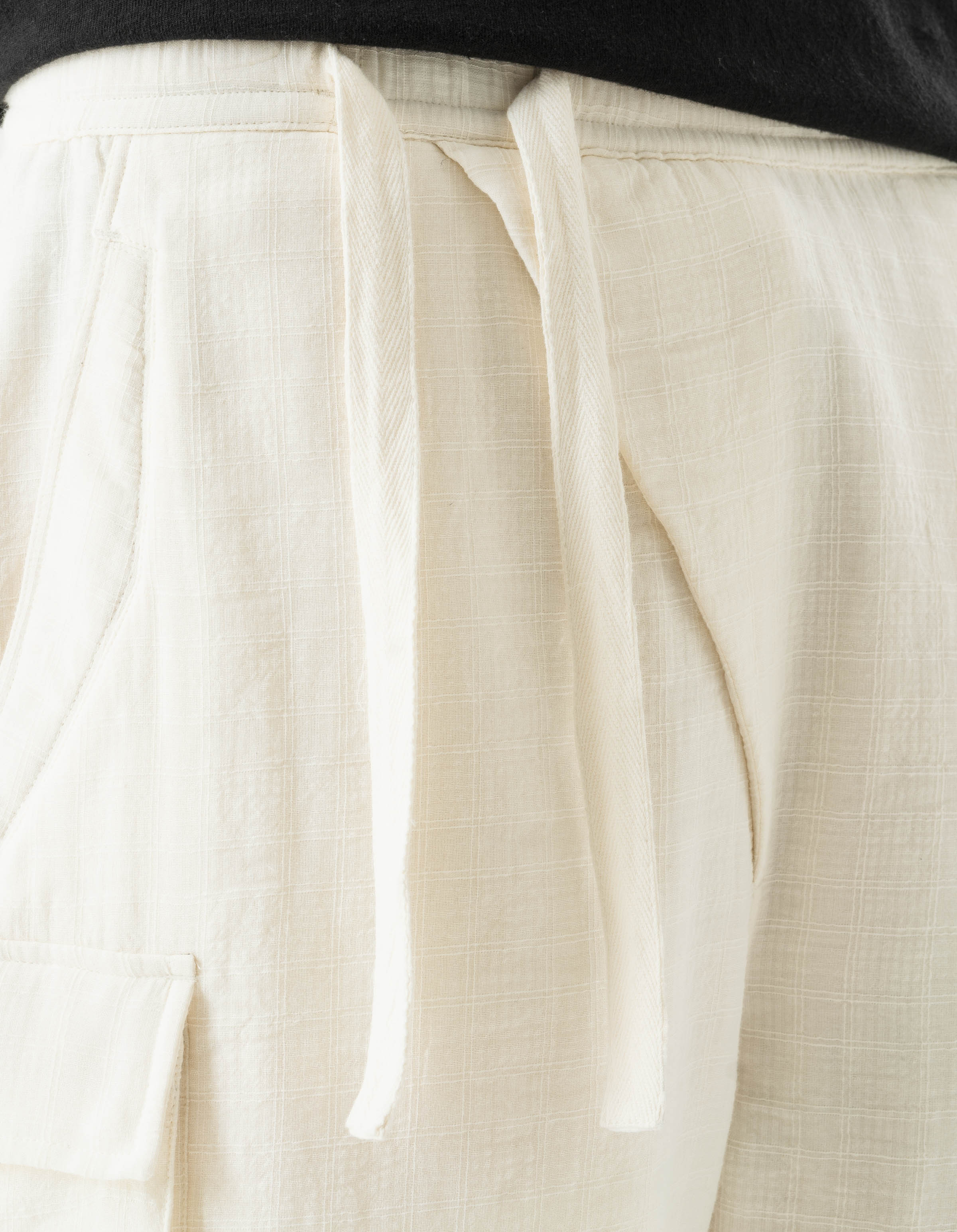 7317 Double Voile Asym Cargo Shorts Ecru - Image 4