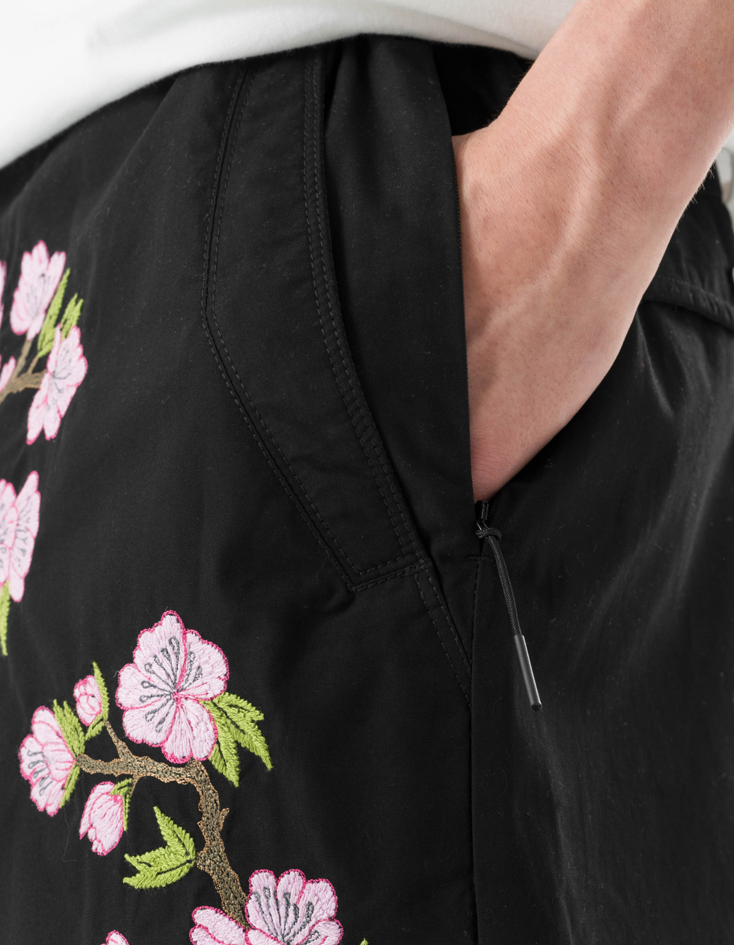 7353 Sakura Serenity Loose Snoshorts Black - Image 6