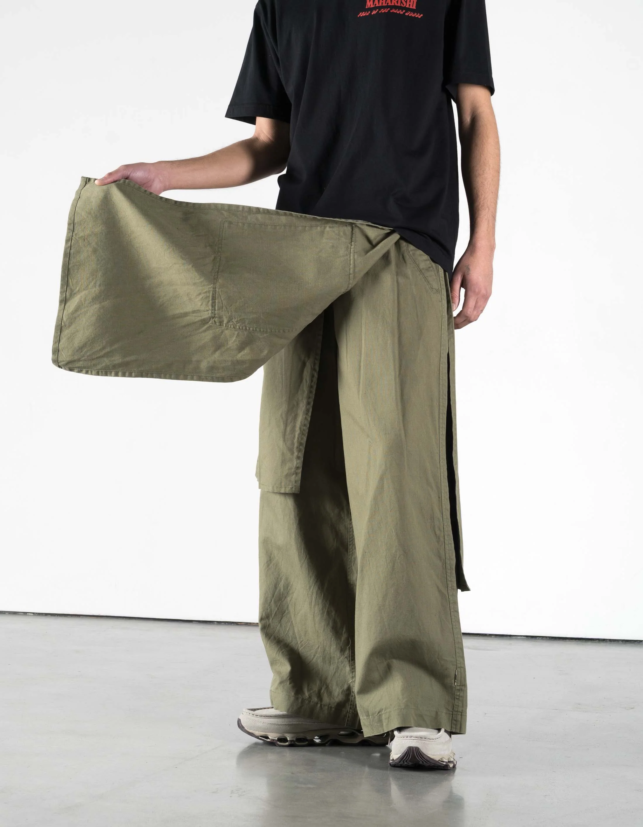 7398 WR Asym Cargo Hakama Pants Olive OG-107F - Image 5